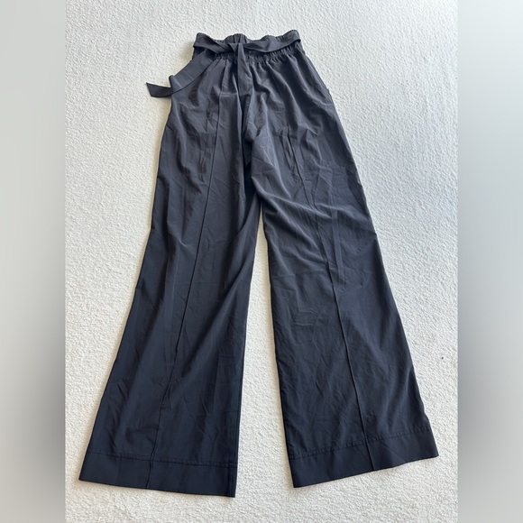 Lululemon Noir Pant‎ size 4 Black - Picture 9 of 15